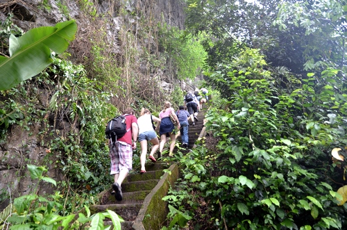 Hospital-cave-trekking-catba