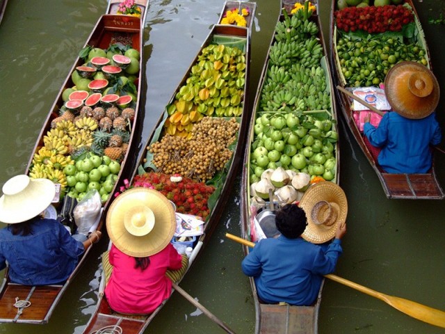 Mekong Delta-Cai Rang Floating market 
