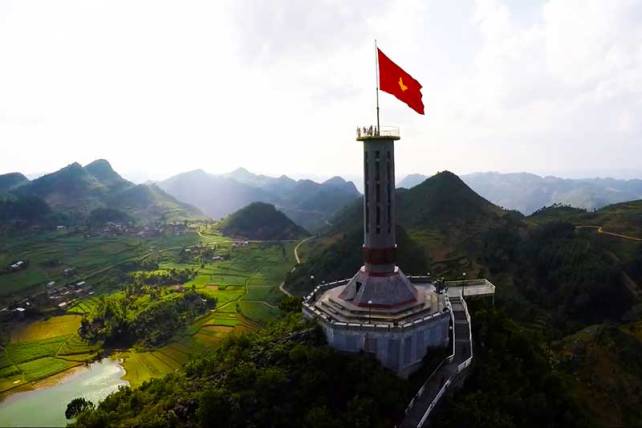 Ha Giang Lung Cu Flagpole