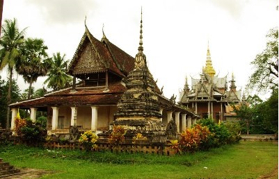  Wat Somrong Knong Memorial in Battambang